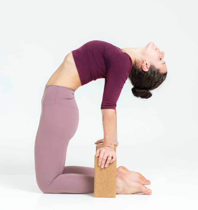posture du chameau yoga