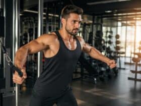 Top 7 des exercices de pectoraux à la poulie pour une poitrine solide